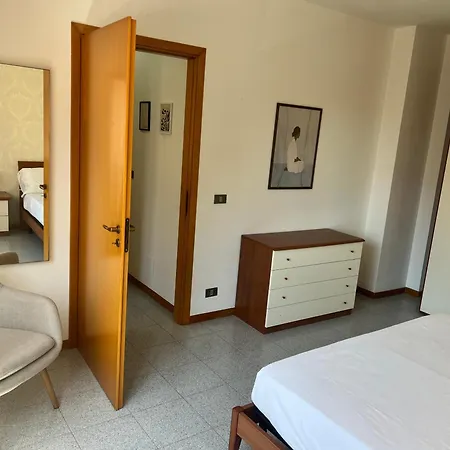 Casa Oslavia Apartment Latina
